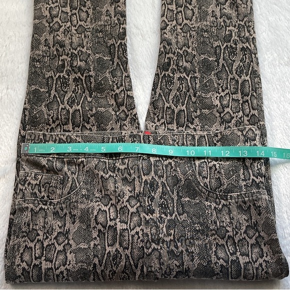 Like New Spanx Taupe Snakeskin Jean-ish Ankle Leggings - Picture 5 of 9